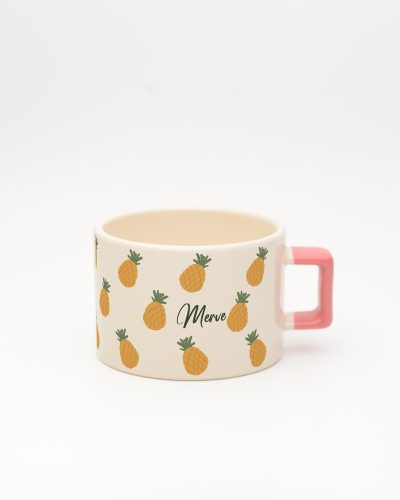 Pembe kulplu Ananas Desenli Fincan, ön yüz