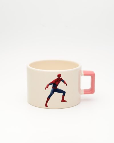 Pembe kulplu İsimli Spiderman Fincan 1, ön yüz