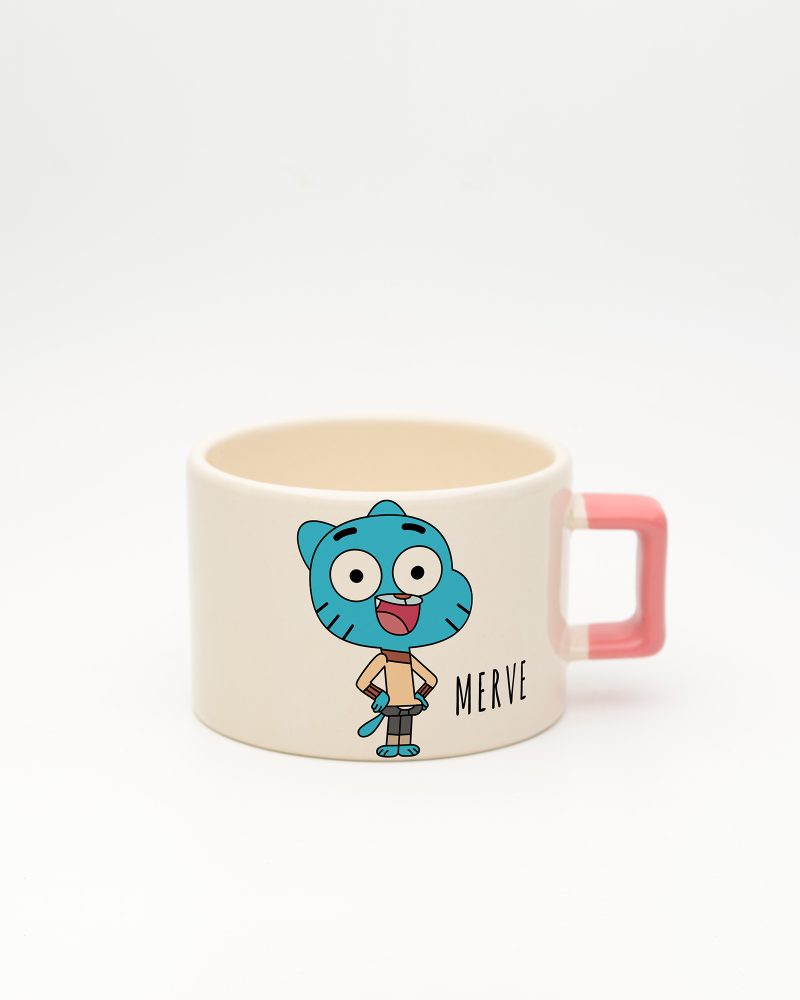 Pembe kulplu İsme Özel Gumball Fincan, ön yüz