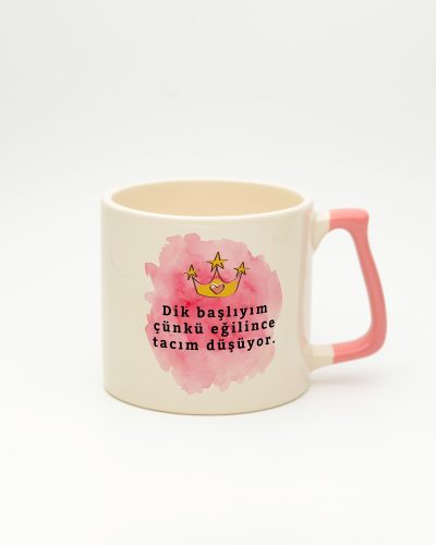 Pembe kulplu Dik Başlıyım Kupa, ön yüz