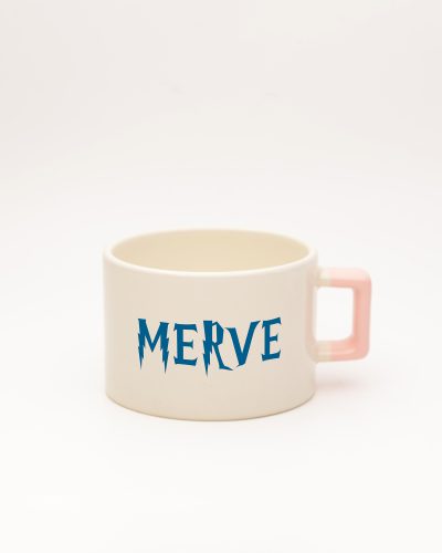 Toz Pembe kulplu Ravenclaw İsimli Fincan, ön yüz