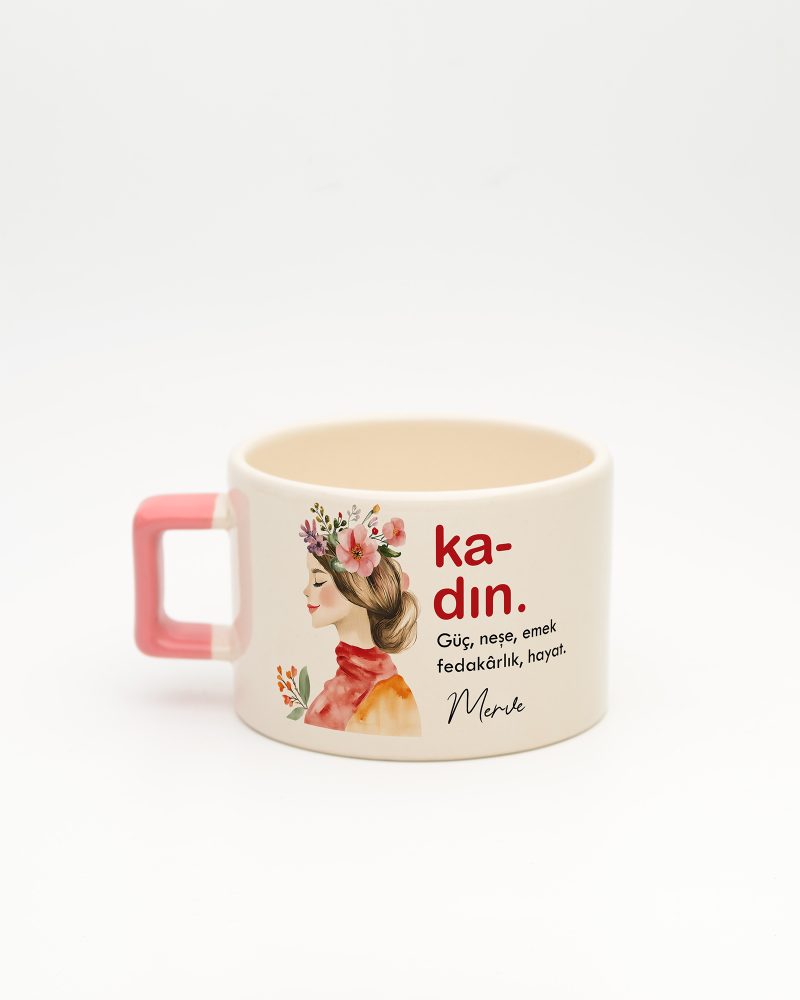 Pembe kulplu Kadın Kelime Fincan 2, arka yüz