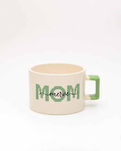 Açık Yeşil kulplu Mom İsimli Fincan, ön yüz