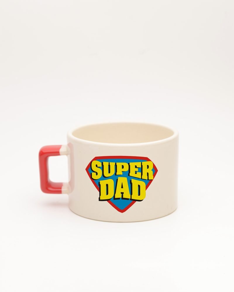 Kırmızı kulplu Super Dad İsimli Fincan, arka yüz