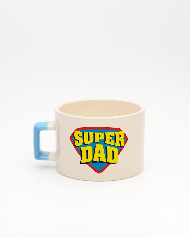Mavi kulplu Super Dad İsimli Fincan, arka yüz
