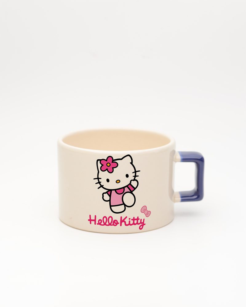 Lacivert kulplu Hello Kitty İsimli Fincan, ön yüz