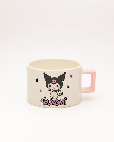 Toz Pembe kulplu Kuromi İsimli Fincan, ön yüz