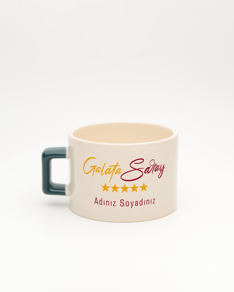 Koyu Yeşil kulplu Sarı Kırmızı Takım Temalı İsimli Fincan, arka yüz