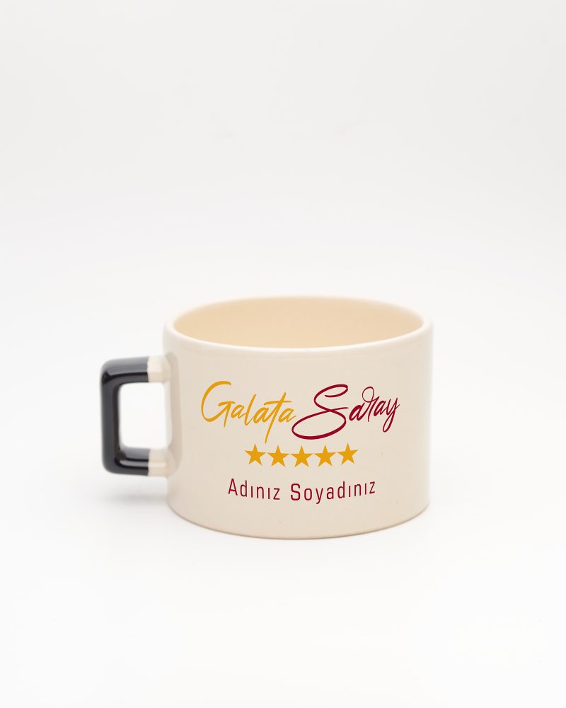 Siyah kulplu Sarı Kırmızı Takım Temalı İsimli Fincan, arka yüz