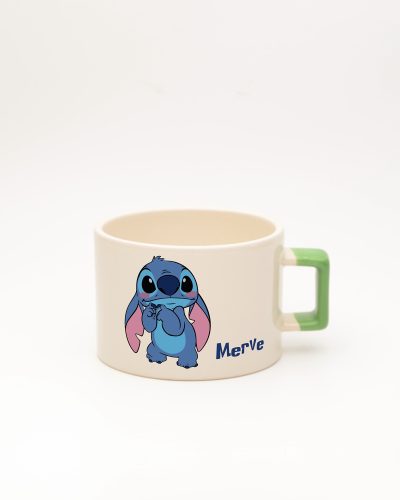 Açık Yeşil kulplu Stitch İsimli Fincan, ön yüz