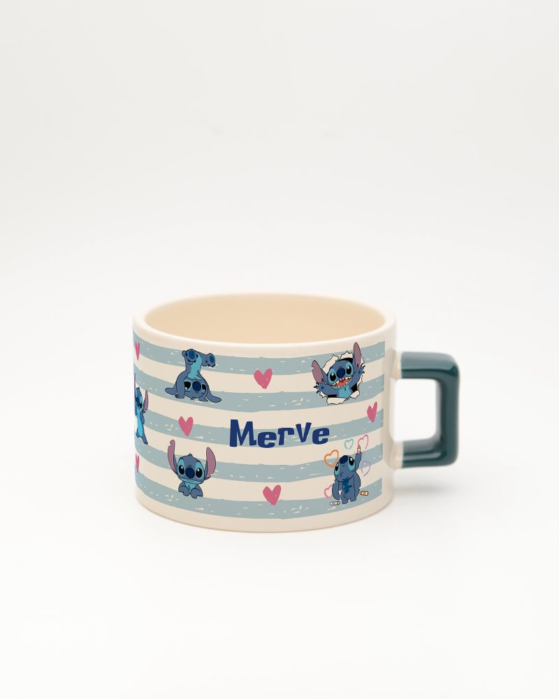 Koyu Yeşil kulplu Stitch İsimli Fincan v2, ön yüz