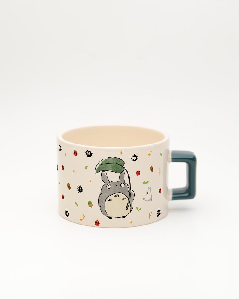 Koyu Yeşil kulplu Totoro Temalı İsimli Fincan, ön yüz
