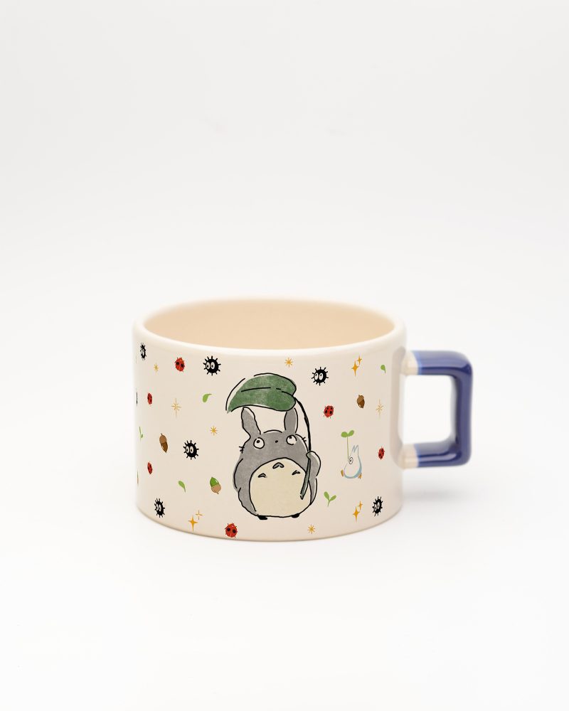 Lacivert kulplu Totoro Temalı İsimli Fincan, ön yüz