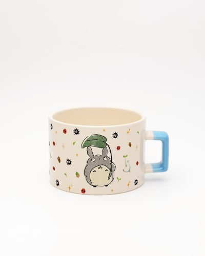 Mavi kulplu Totoro Temalı İsimli Fincan, ön yüz