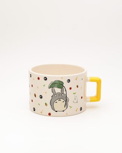 Sarı kulplu Totoro Temalı İsimli Fincan, ön yüz