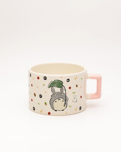 Toz Pembe kulplu Totoro Temalı İsimli Fincan, ön yüz