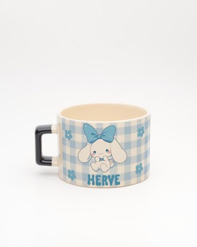 Siyah kulplu Cinnamoroll İsimli Karekulp Fincan, arka yüz
