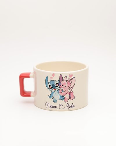Kırmızı kulplu Stitch & Angel İsimli Fincan, arka yüz