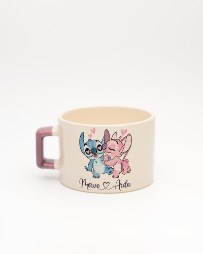 Mor kulplu Stitch & Angel İsimli Fincan, arka yüz