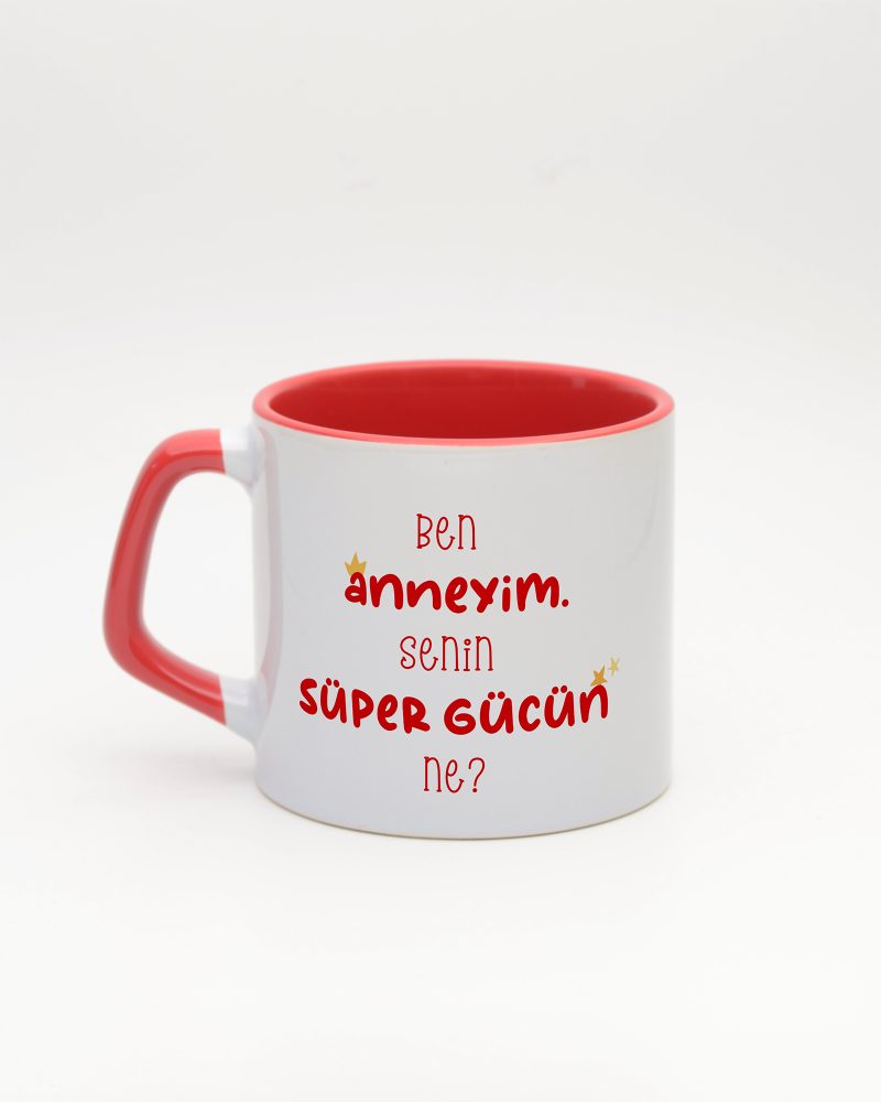 Kırmızı kulplu ve içi kırmızı Super Mom İsimli Moka Kupa, arka yüz