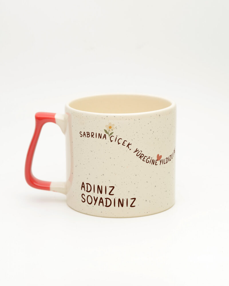 Kırmızı kulplu Yıldızlı Pekiyi İsimli Gala Kupa, arka yüz (kulp solda)